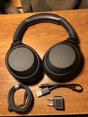 Sony WH-1000XM4